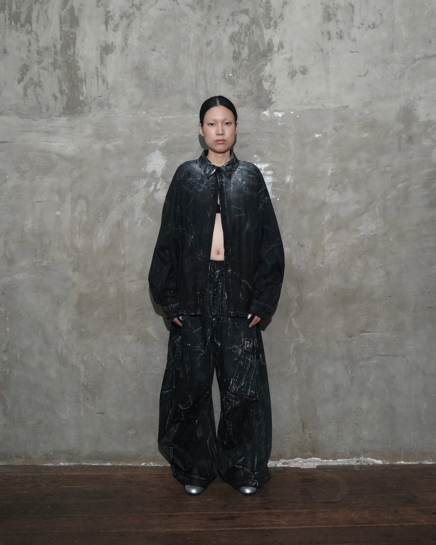 Linea Shirt in Black Chaos