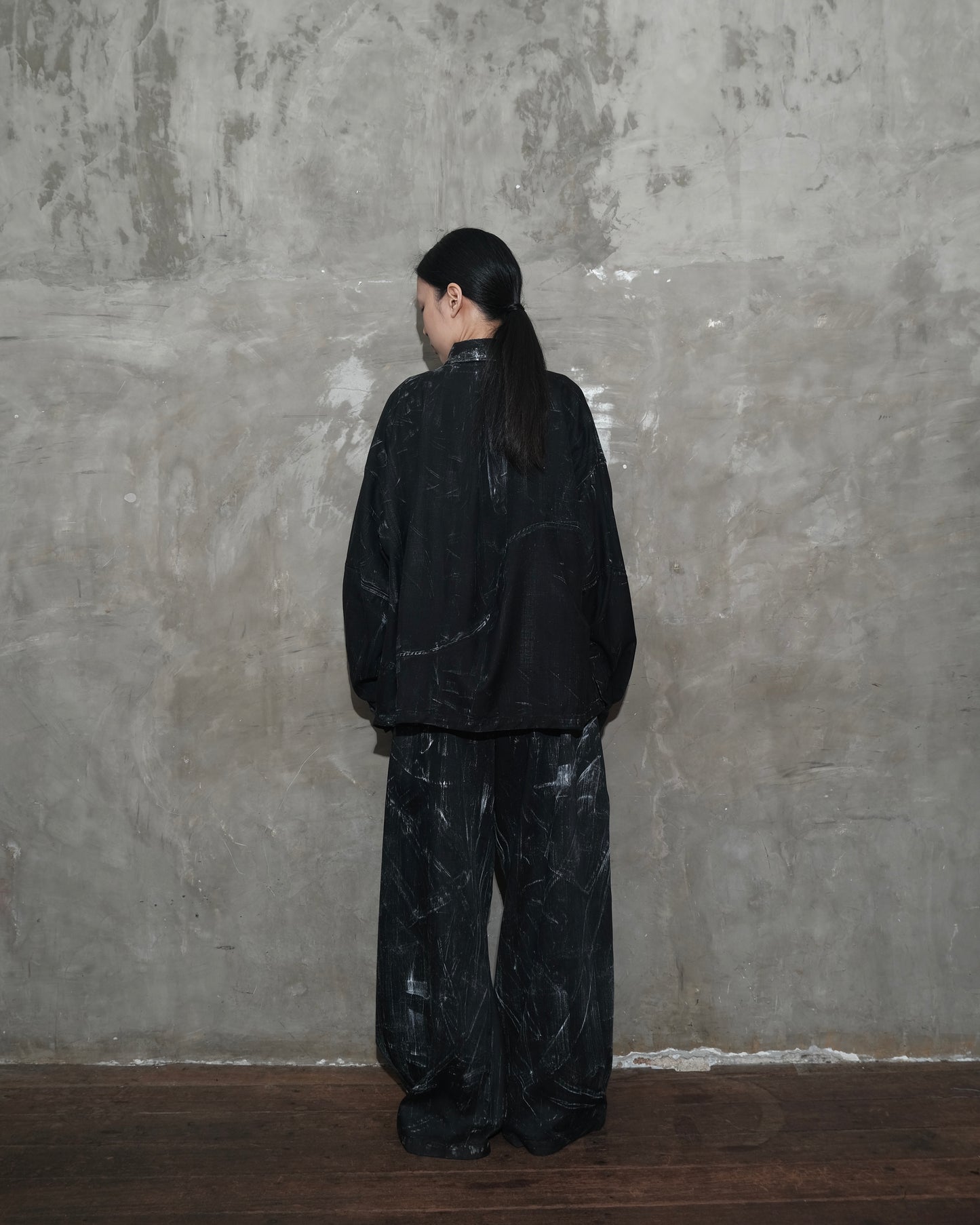 Linea Shirt in Black Chaos