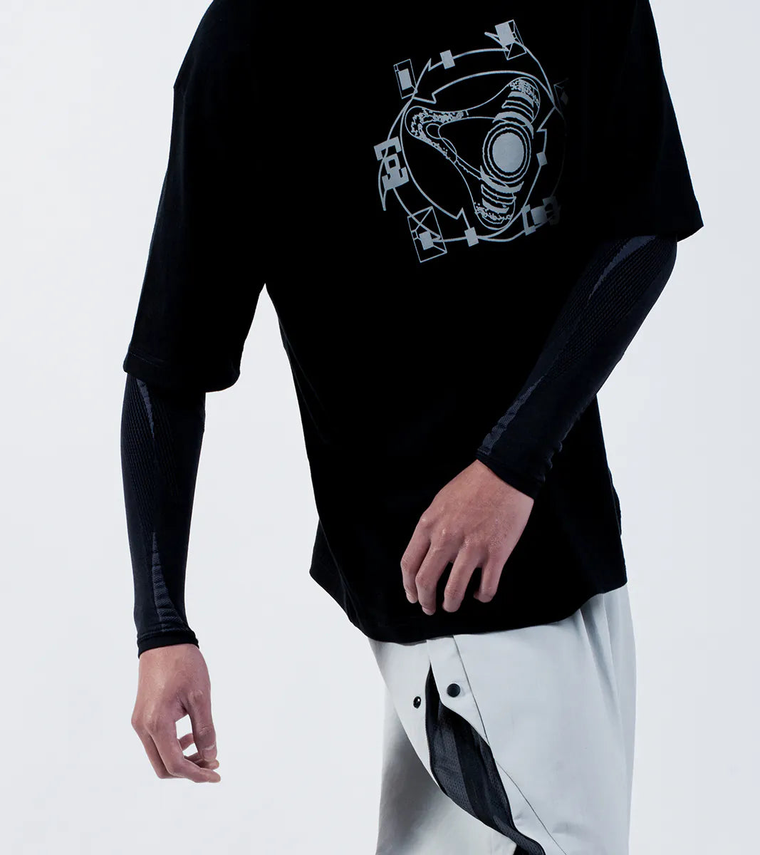 Black - Tactel® Airy Sleeves
