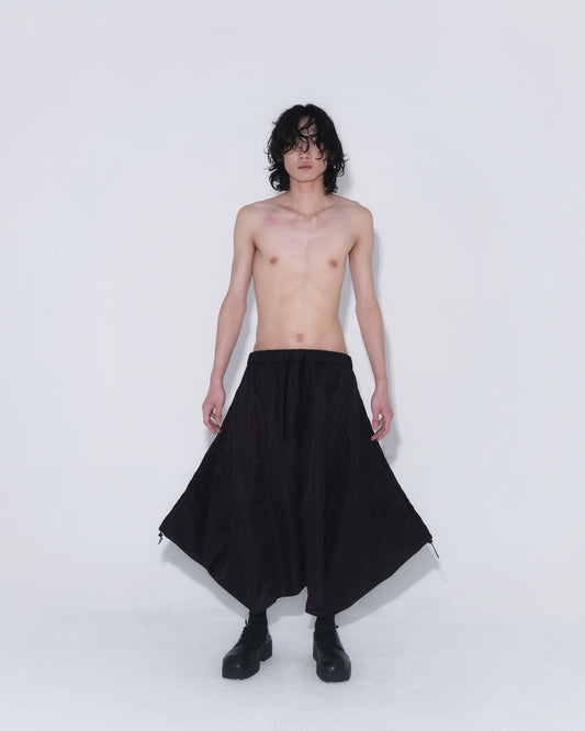 Nepenthes Giant Pocket Pants in Dark Brown