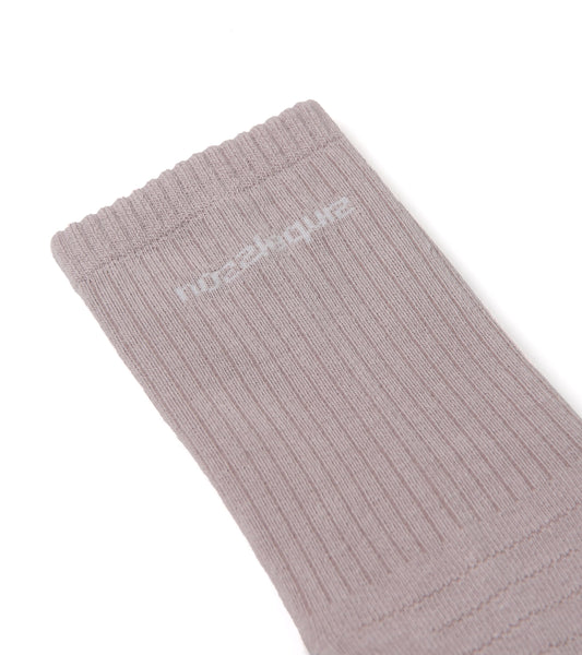 Dim Cherry - Essential casual socks - BEV C multi label store