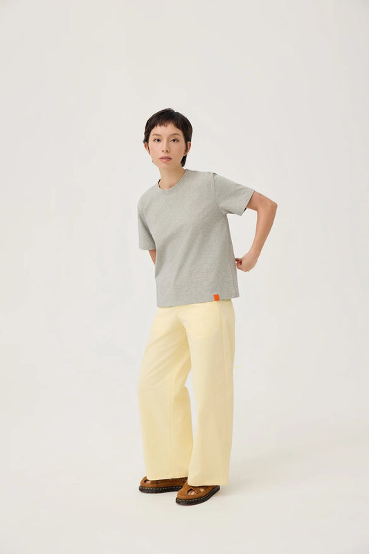 EVERYDAY REVERSIBLE TEE IN ZINC GREY & LEMON FIZZ