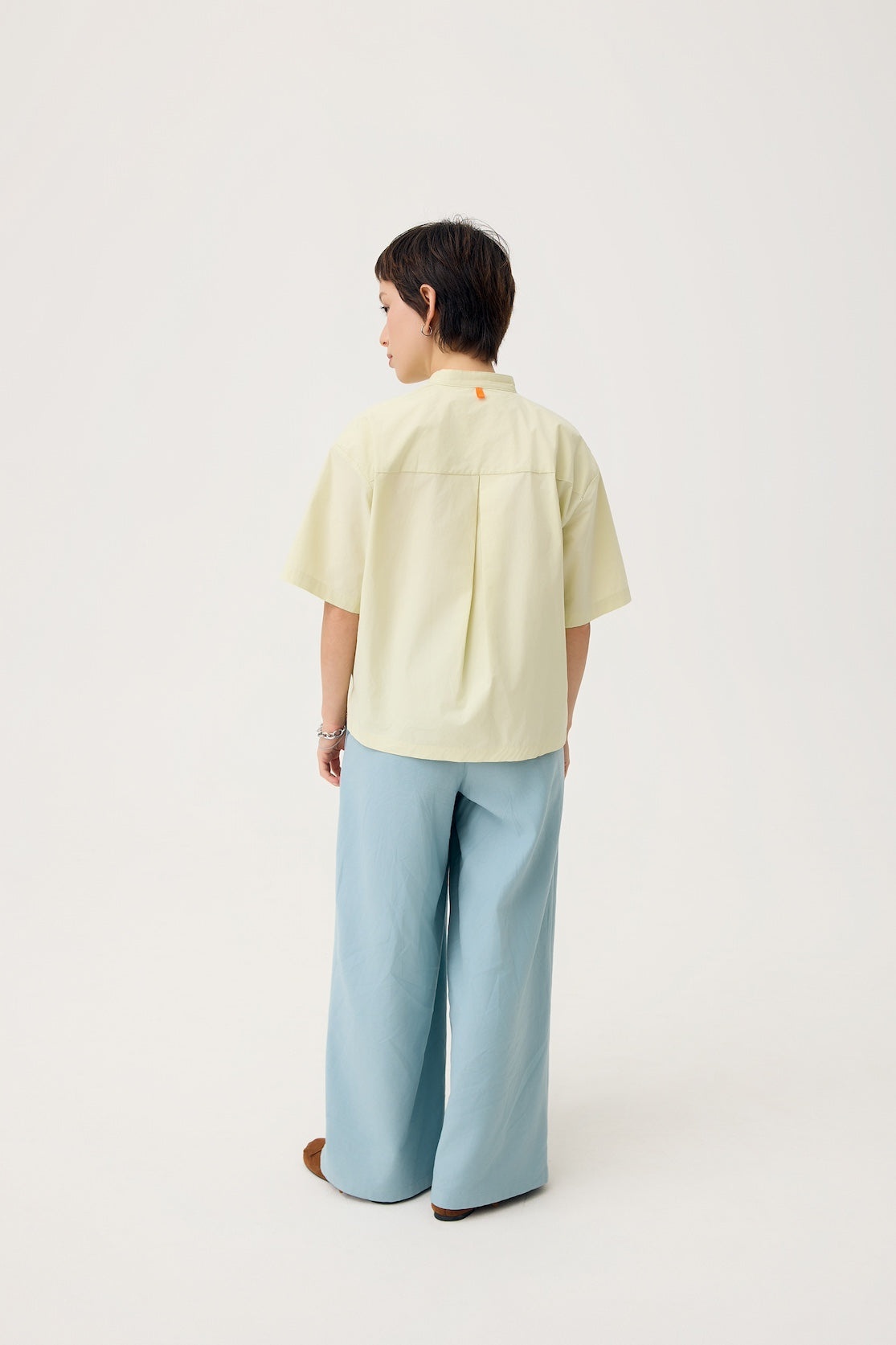 UTSURO CROP SHIRT IN PANDAN GREEN