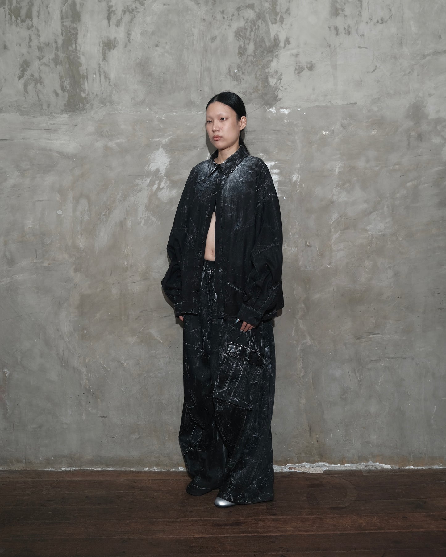 Linea Shirt in Black Chaos
