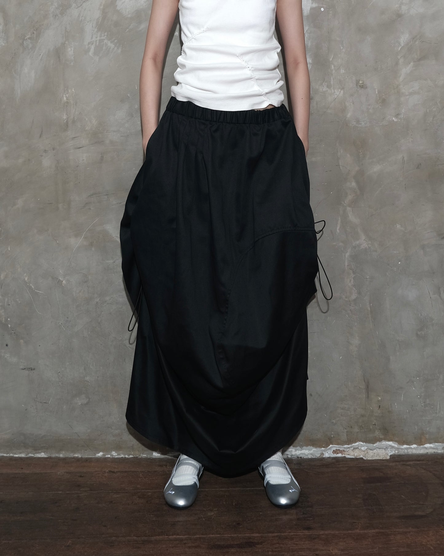 Orbit Skirt in Black