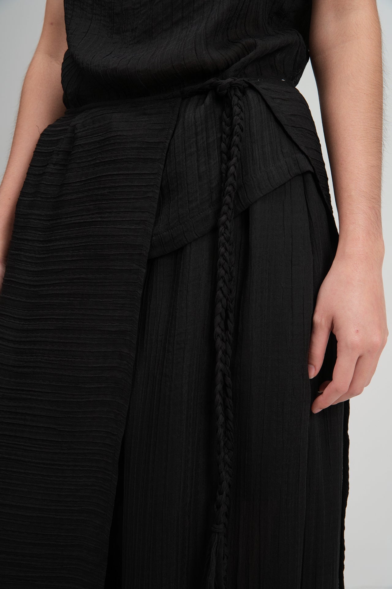 Soft Braided Tie Overlay Pareo (Black) - BEV C multi label store