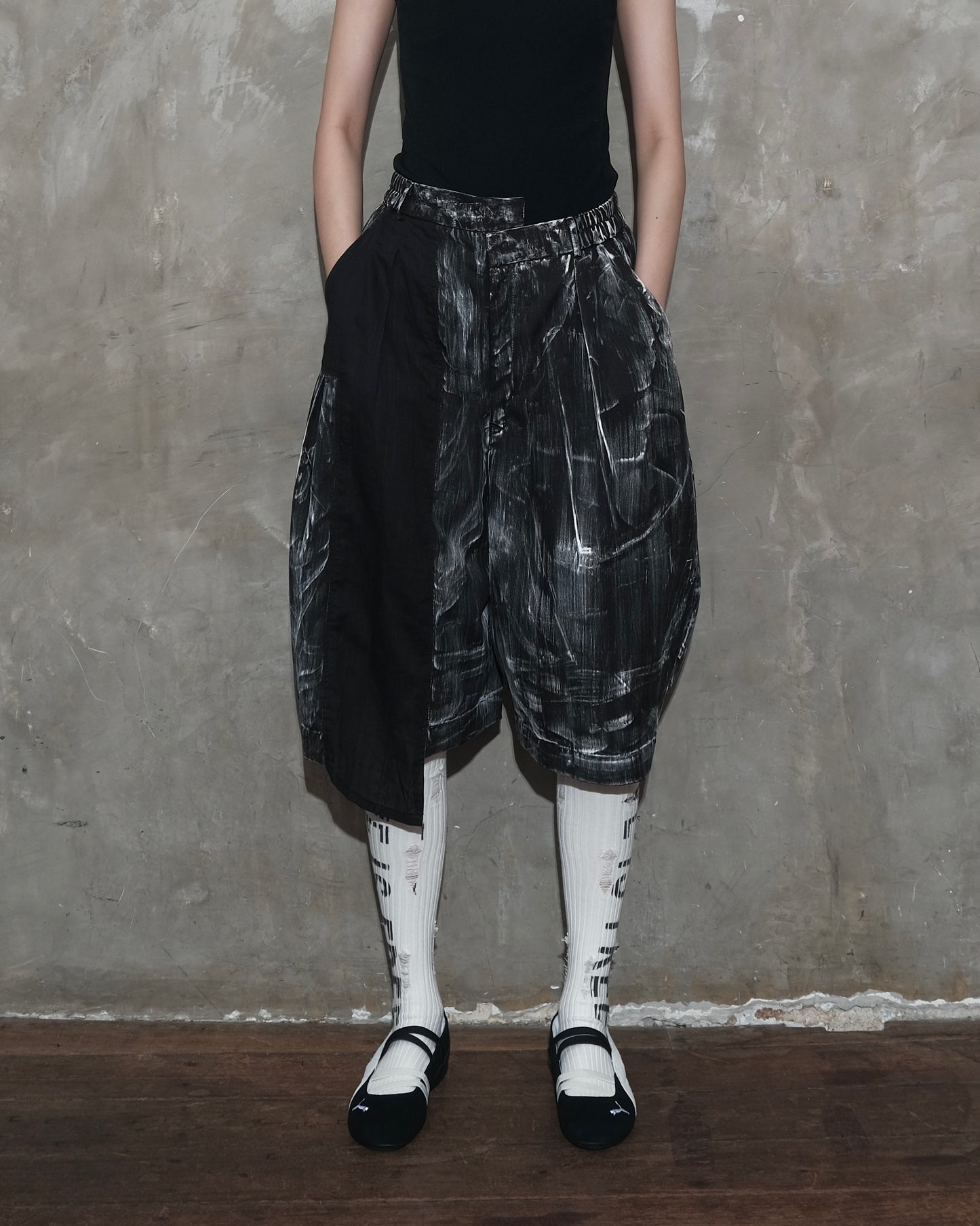 2 Sided Pants in Black Chaos