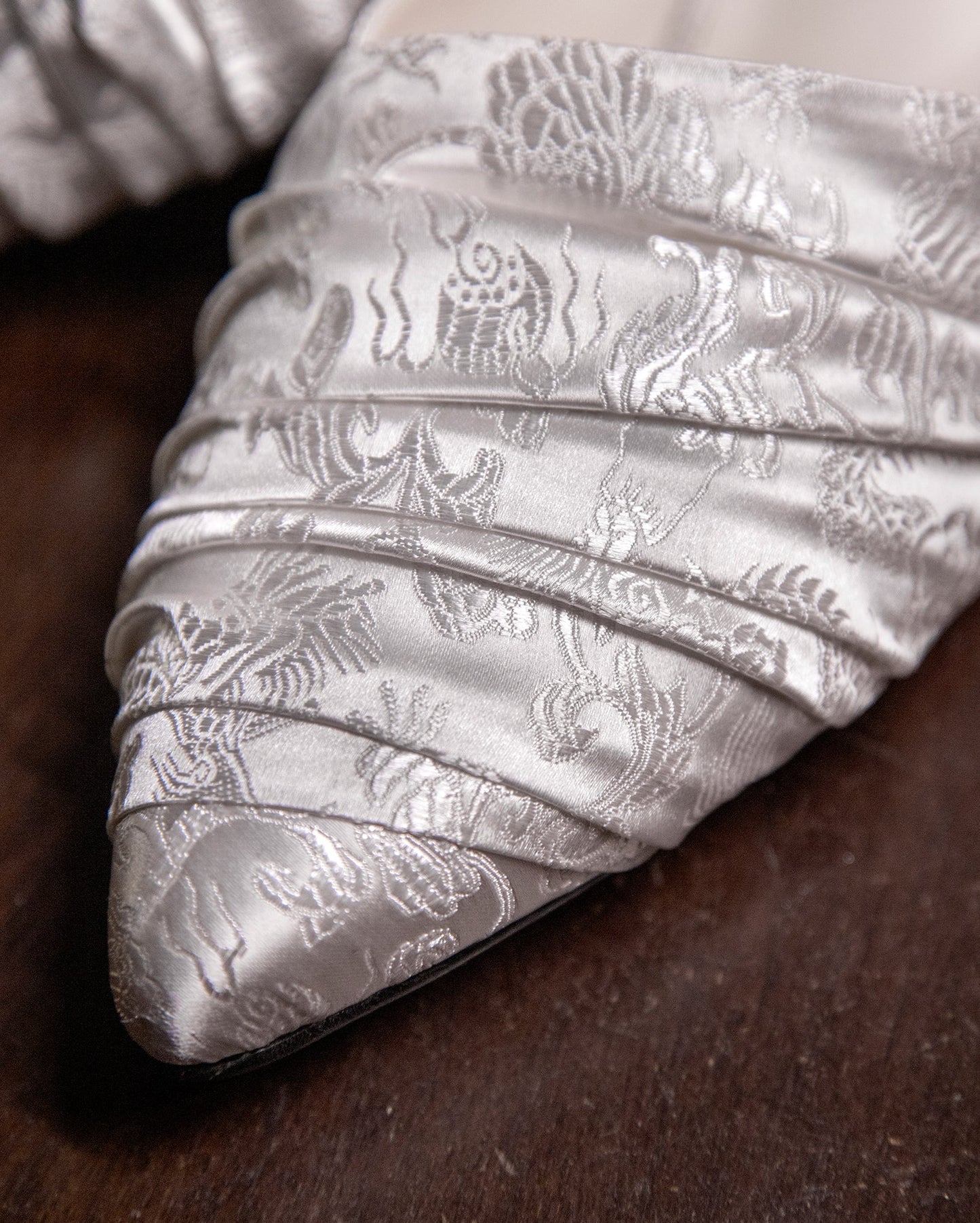 Dragon Brocade Heel (White)