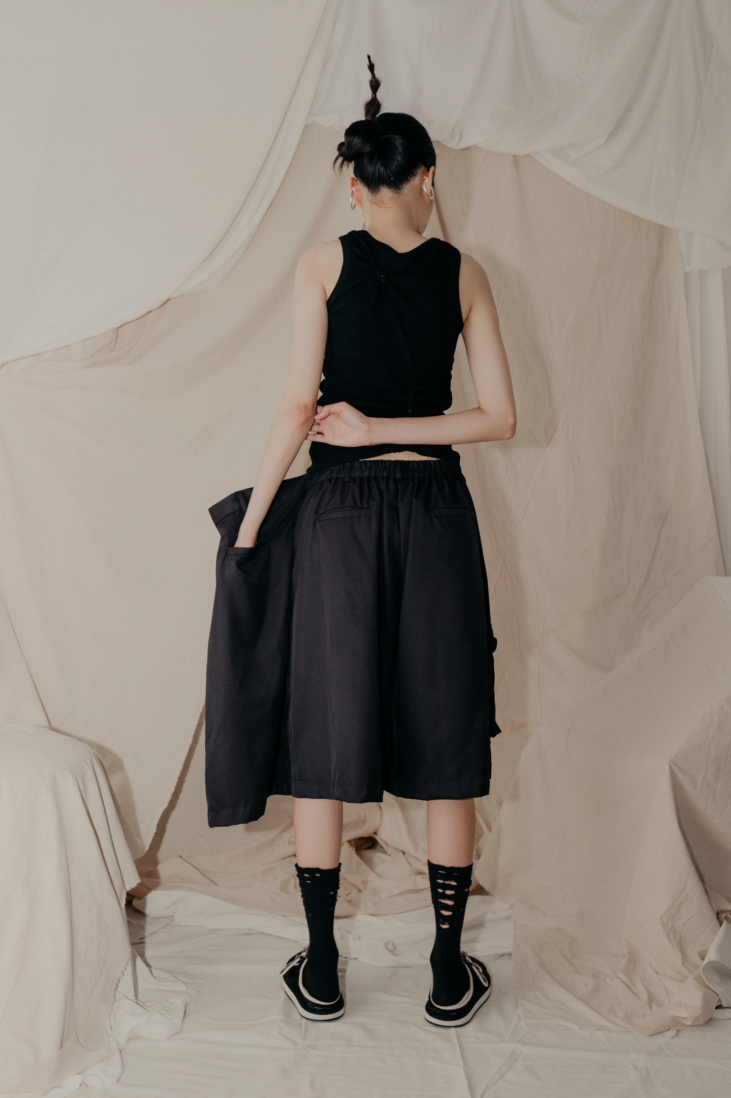 3 Kaki Kongfu Pants in Black