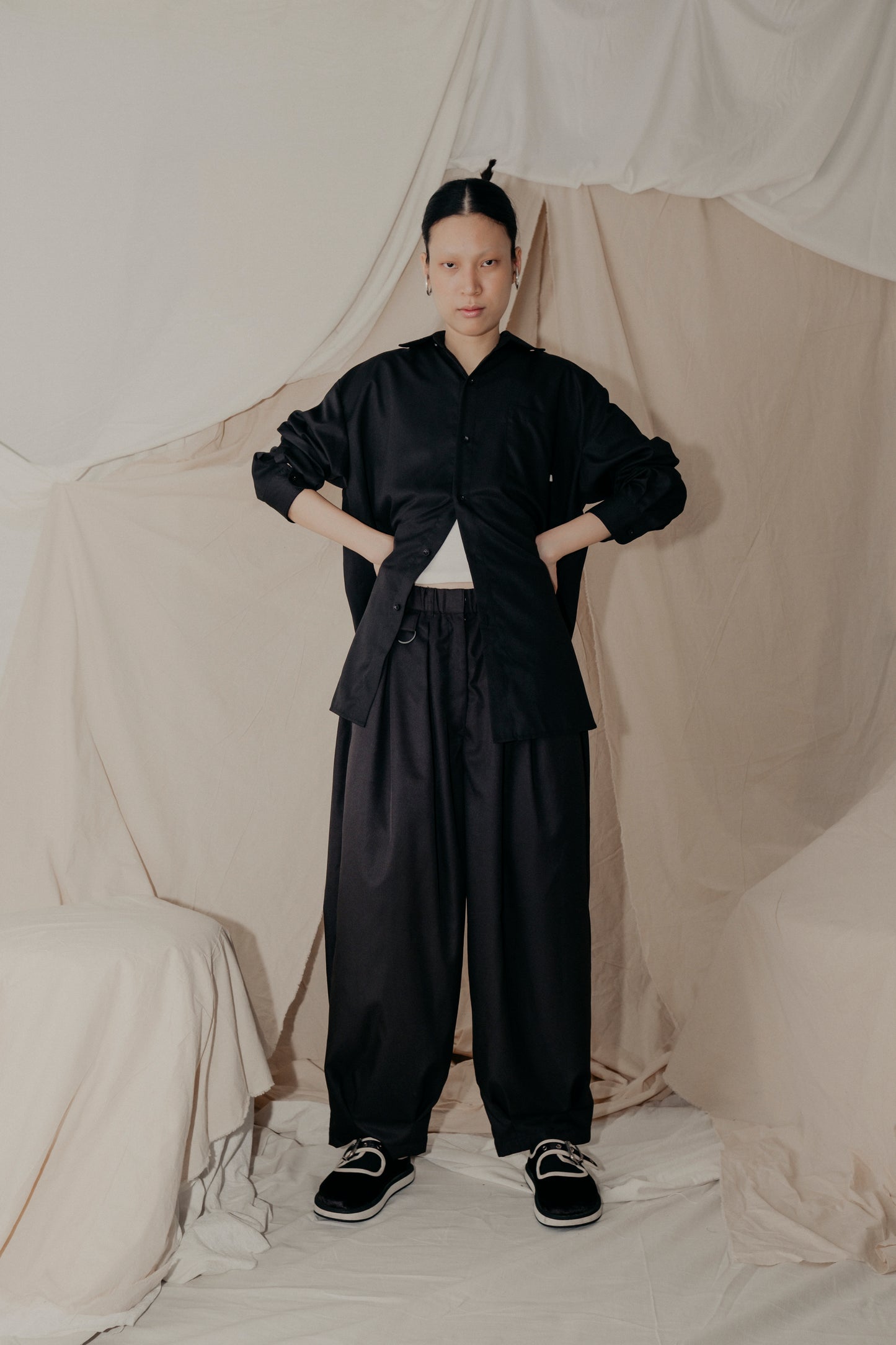 Magnolia Giant Collar Shirt in Black