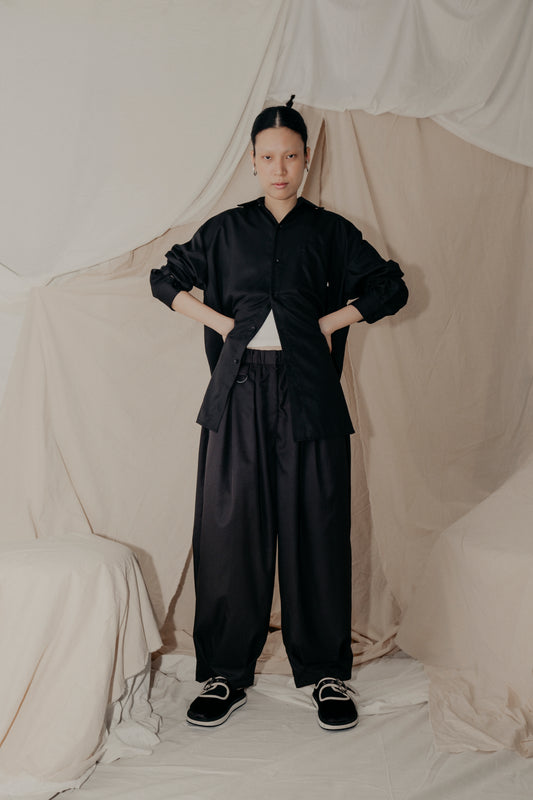 Magnolia Giant Collar Shirt in Black