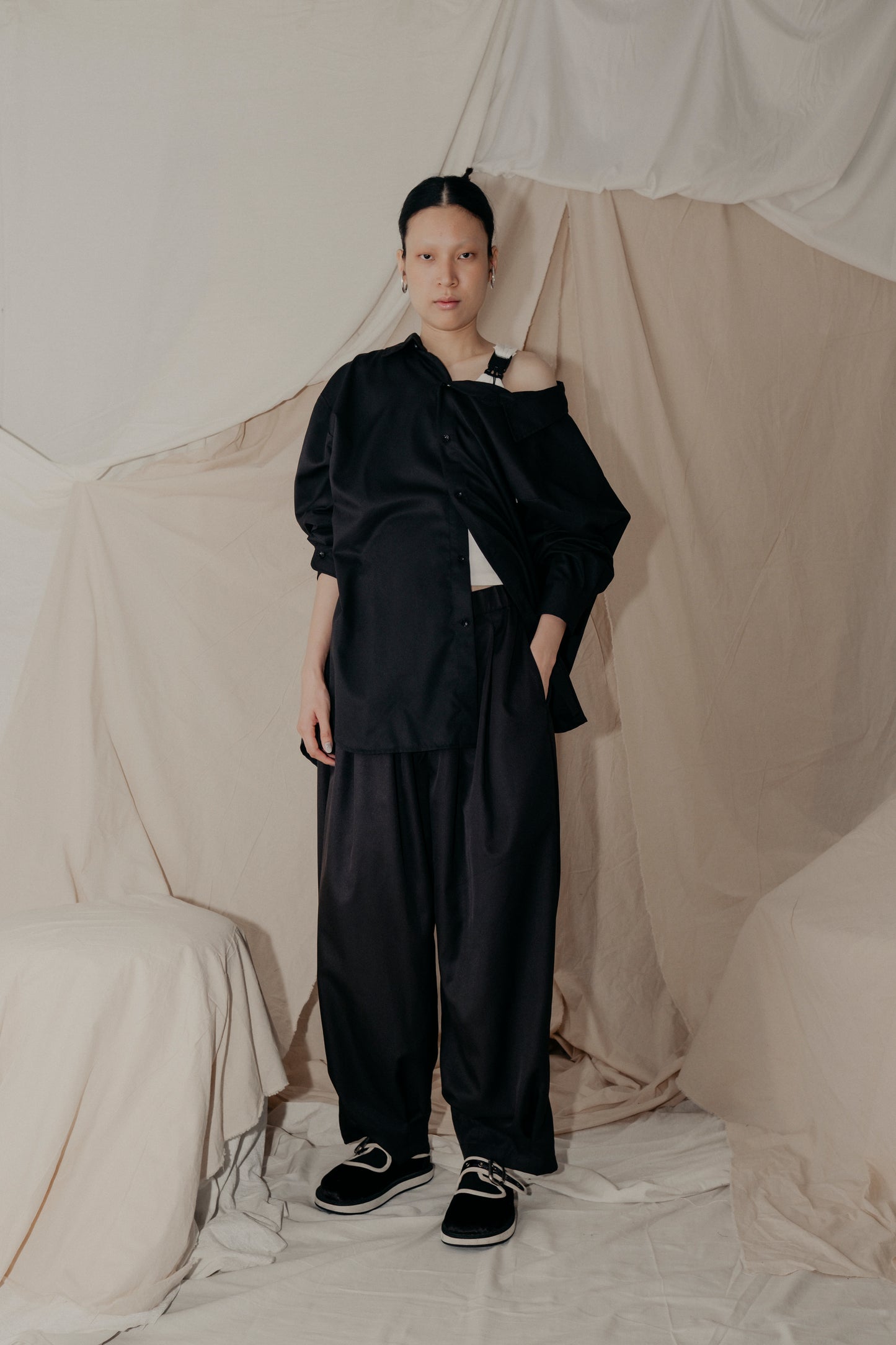 Magnolia Giant Collar Shirt in Black