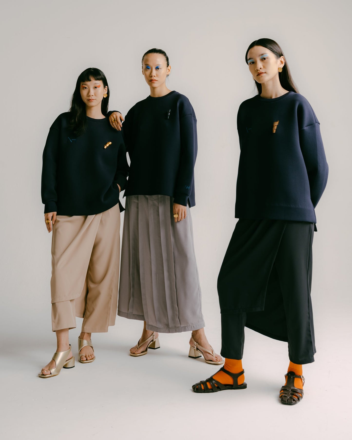 Embroidered Scuba Sweatshirt (Navy Blue)