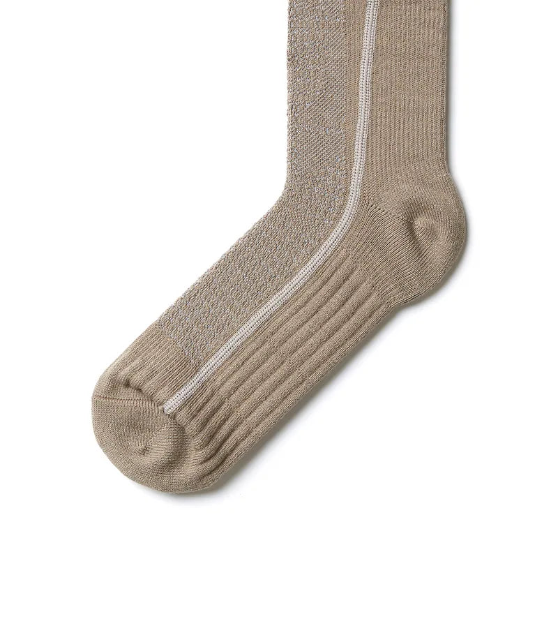 Line Brn - Flat-sew midcalf socks