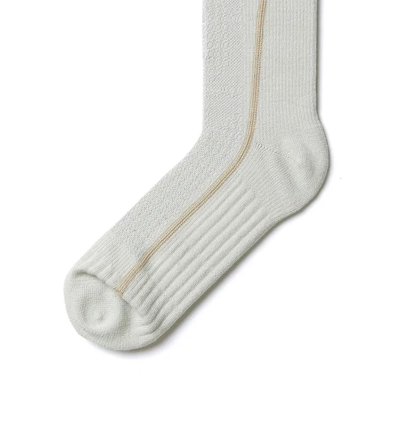 Line Apricot - Flat-sew midcalf socks