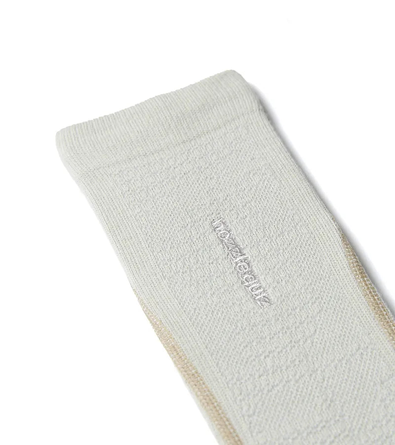 Line Apricot - Flat-sew midcalf socks