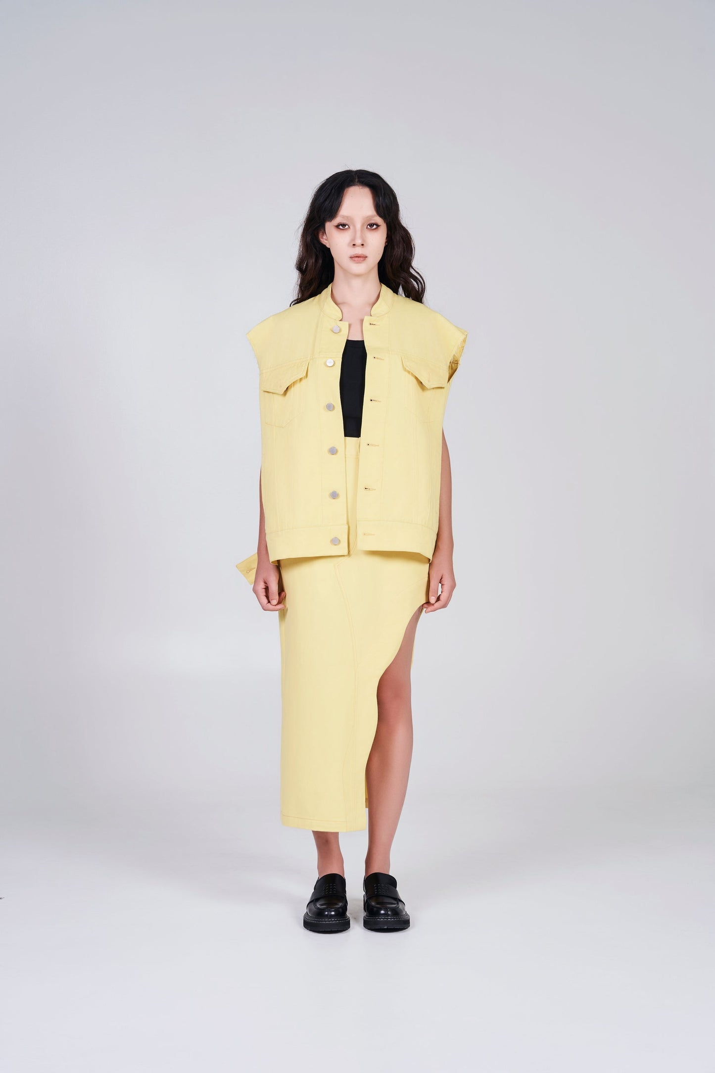 NOIZ N4JK1 OVERSIZED BUTTON FRONT DENIM VEST - YELLOW