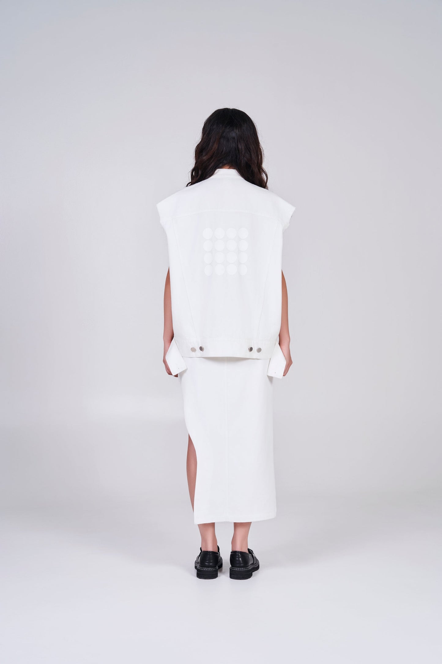 NOIZ N4JK1 OVERSIZED BUTTON FRONT DENIM VEST - WHITE