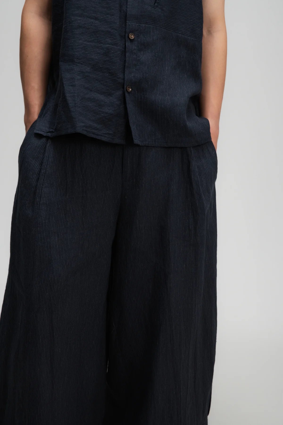 Gender Neutral Pleated Hem Ankle Pants (Navy Blue Stripe)