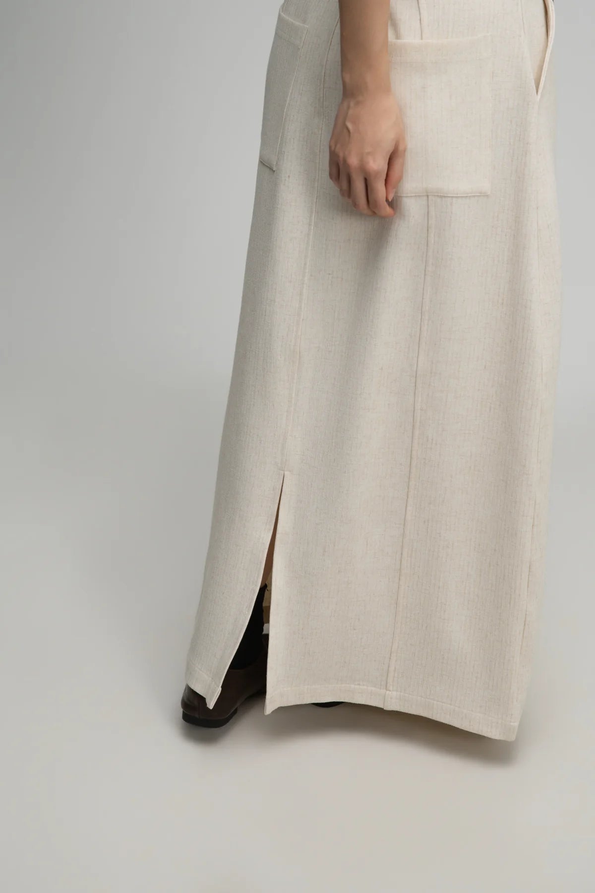 Curved Leg Skirt w/ Beaded Belt (Off White)