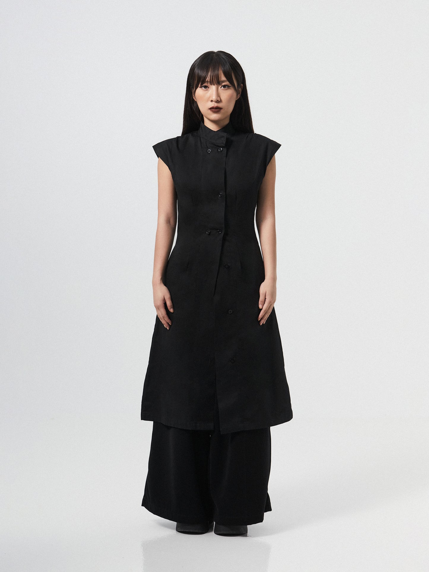 DOUBLE-SLIT SLEEVELESS DRESS TOP