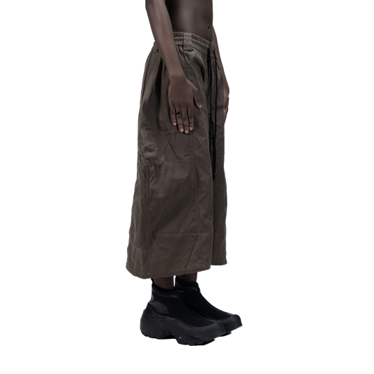 SPLIT CURVE JORTS - BROWN - BEV C multi label store