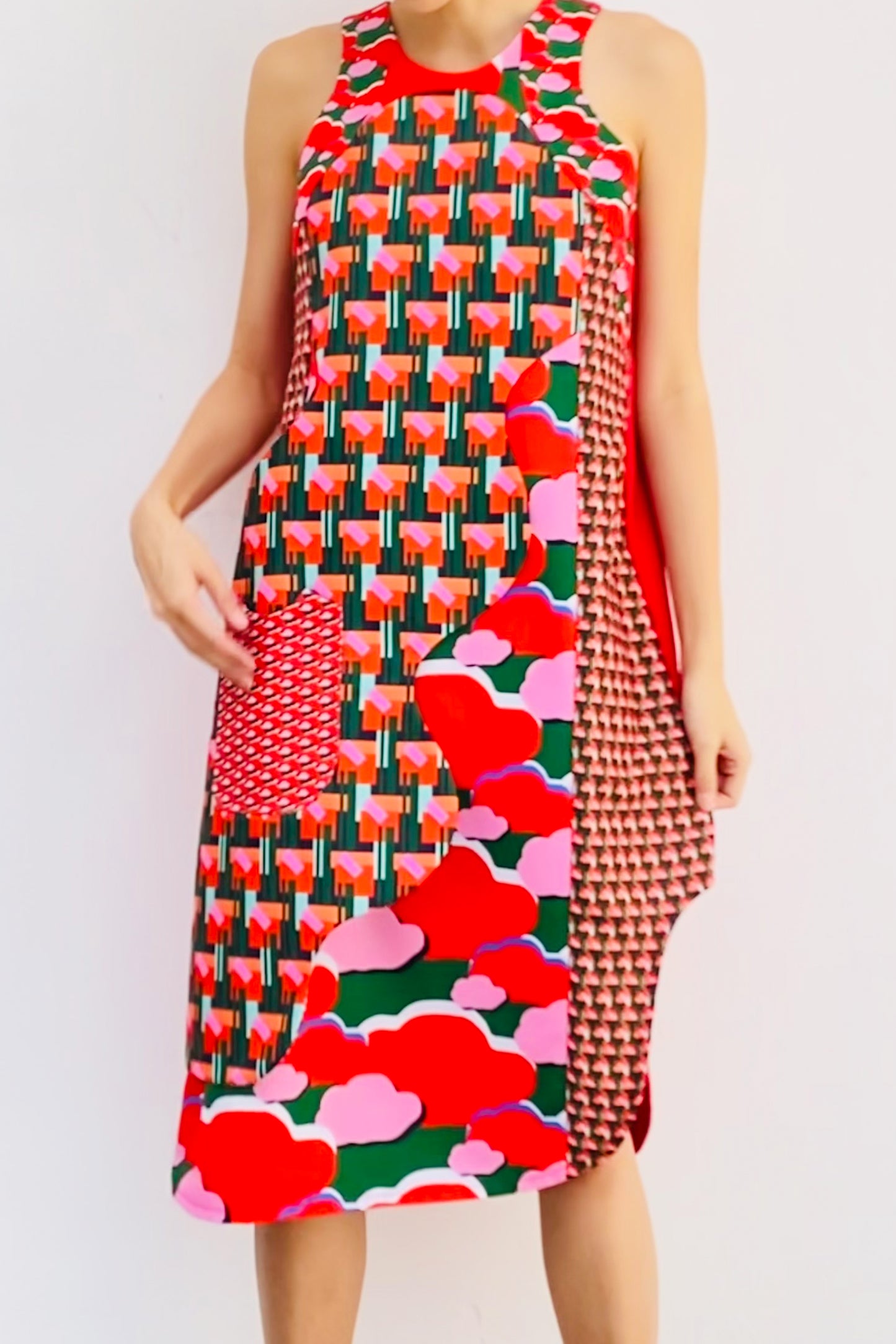 S18 DD03B || CUT IN SALAD BOWL RIPPLE DRESS