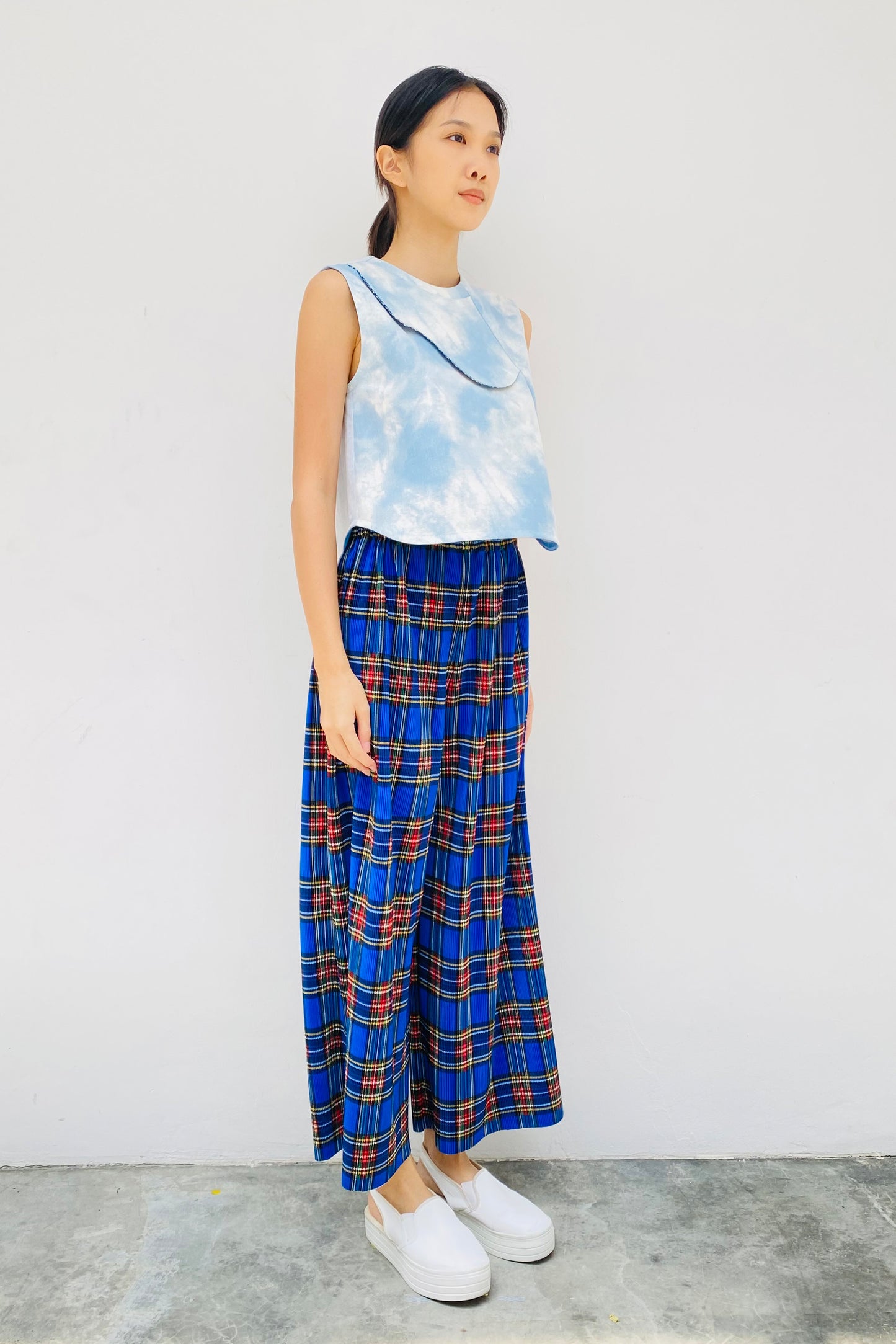 S18 LP01A || ROYAL BLUE CHECKS PLEATED TROUSERS
