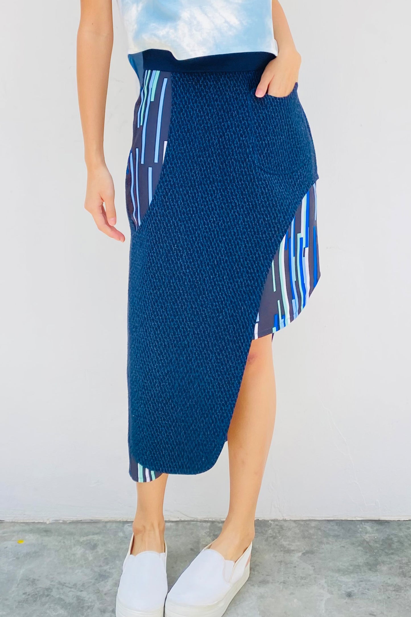S18 SK01 || ASYMMETRICAL SKIRT
