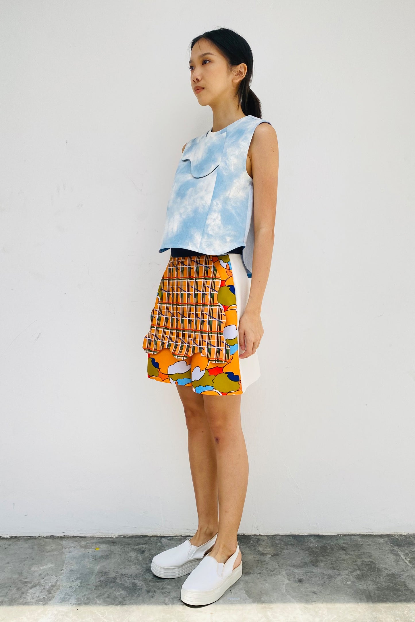 S18 SP04A || YELLOW TOMATO SHORTS WITH RIPPLED FLAP