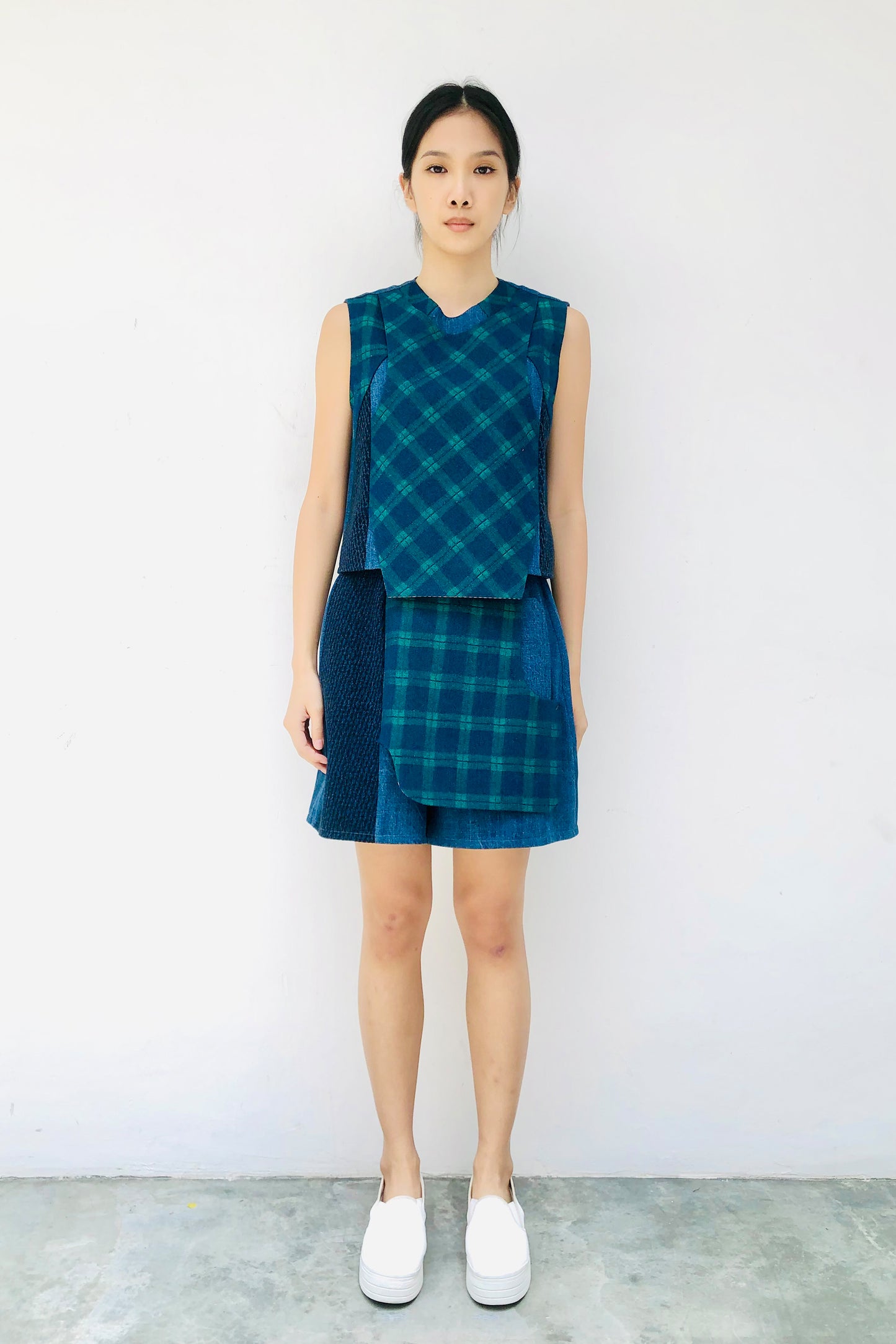 S18 TT01 || CROPPED DENIM TOP