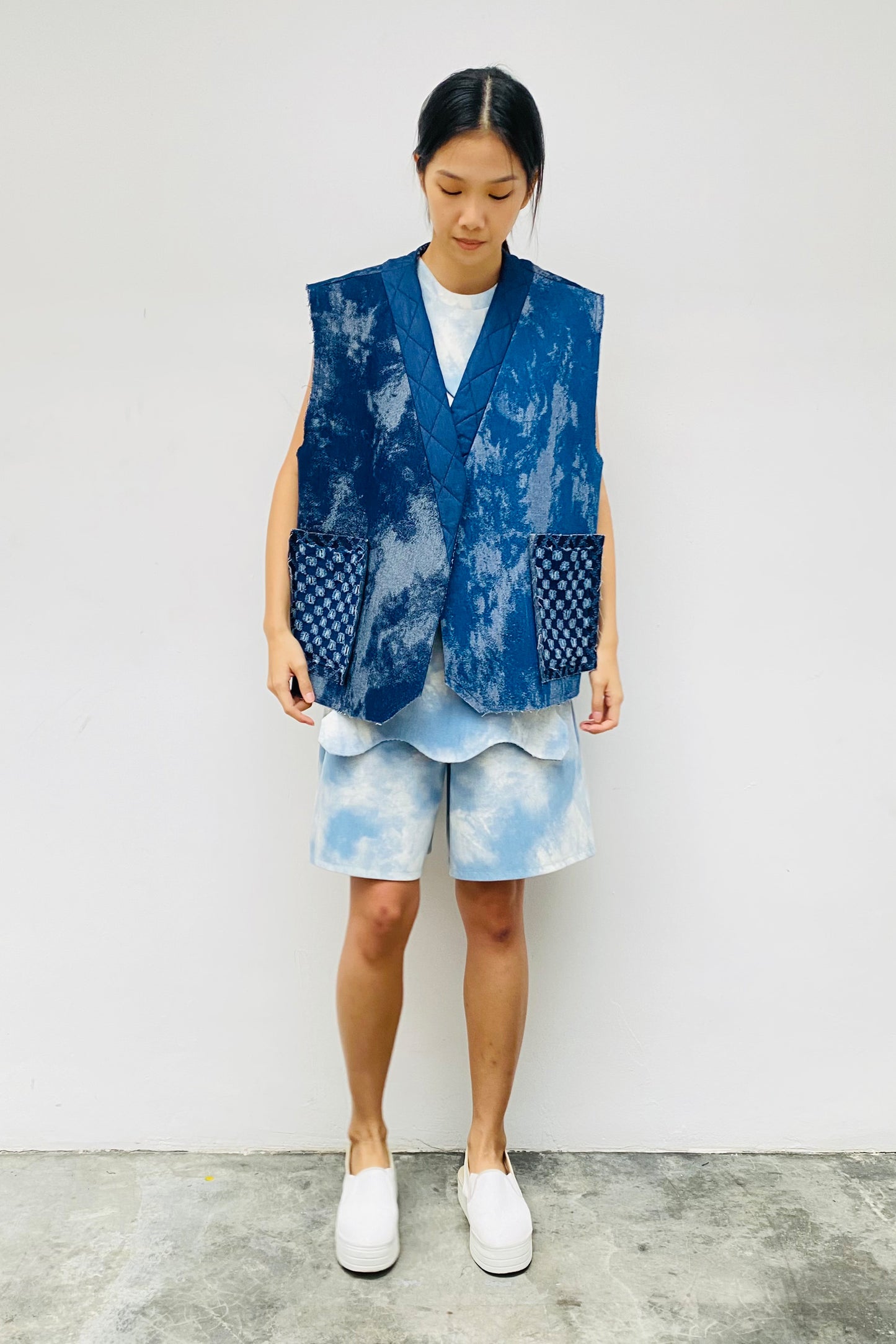 S18 VT01 || REVERSIBLE OVERSIZED DENIM VEST