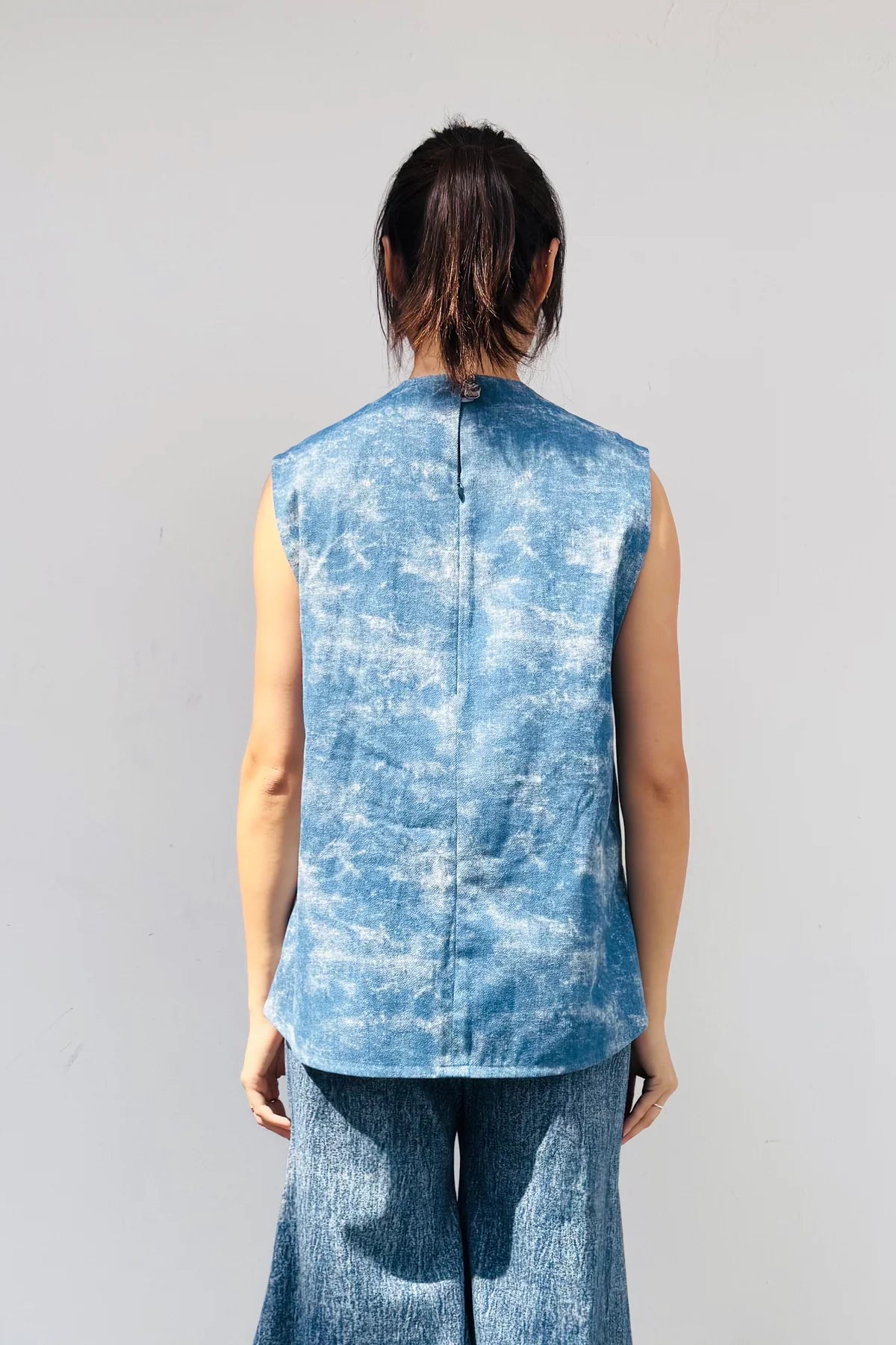 S20 TT09 || ME TIME OVERSIZED TOP - BEV C multi label store