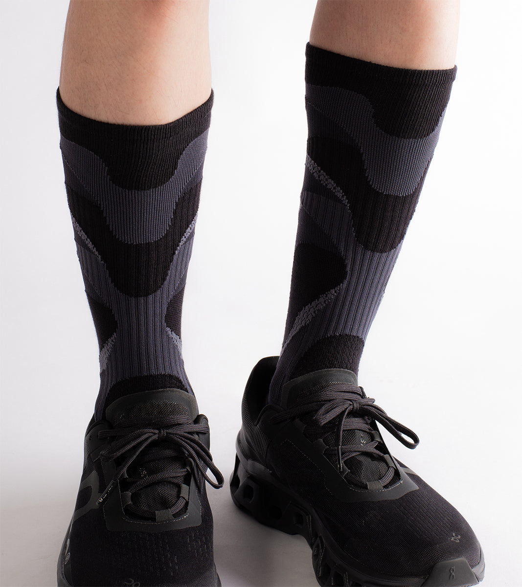 Cage overcalf socks - Wild Black