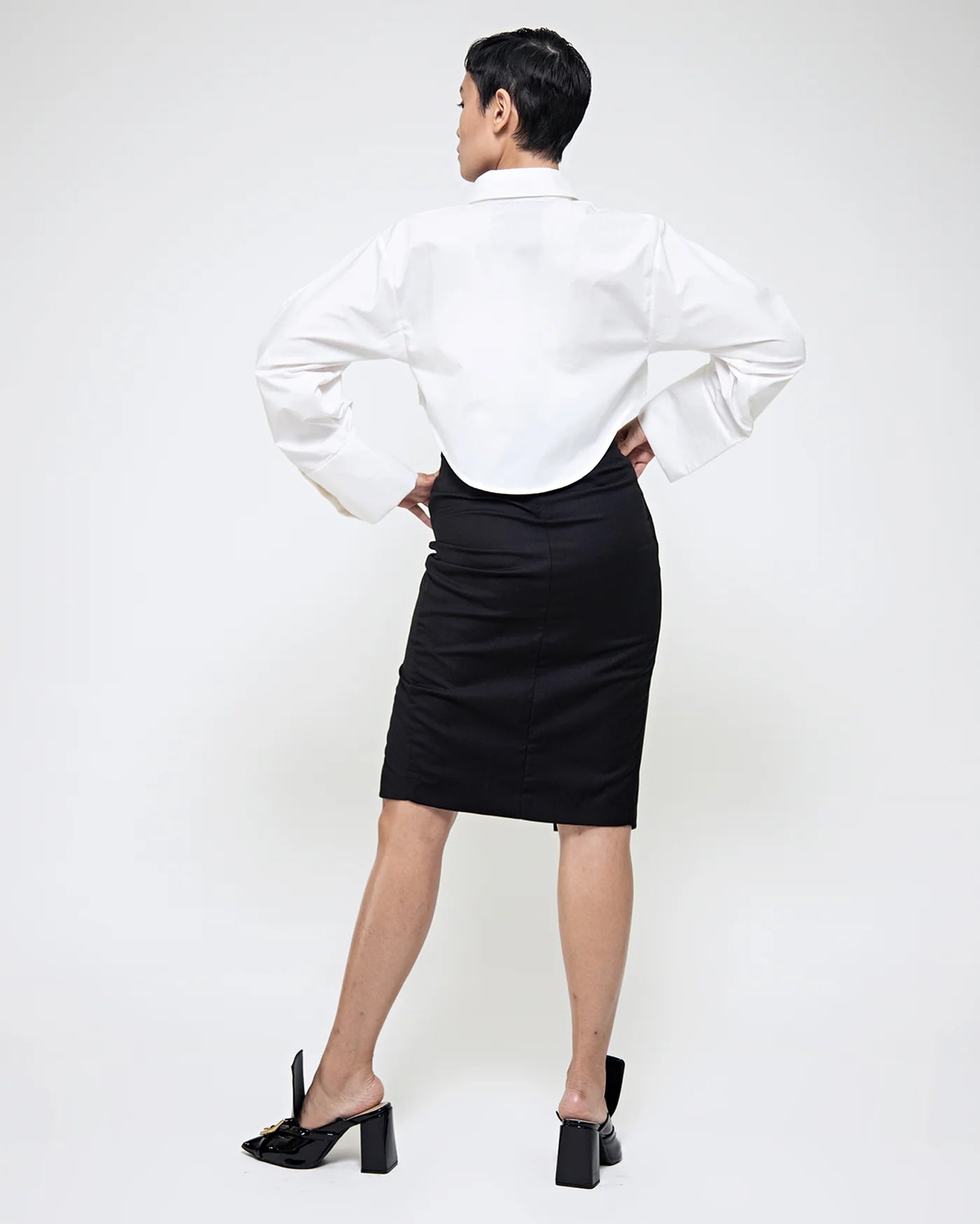 Kemeja Krop White