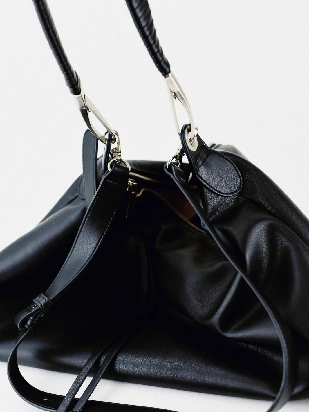 Wrapt01 ( Black )