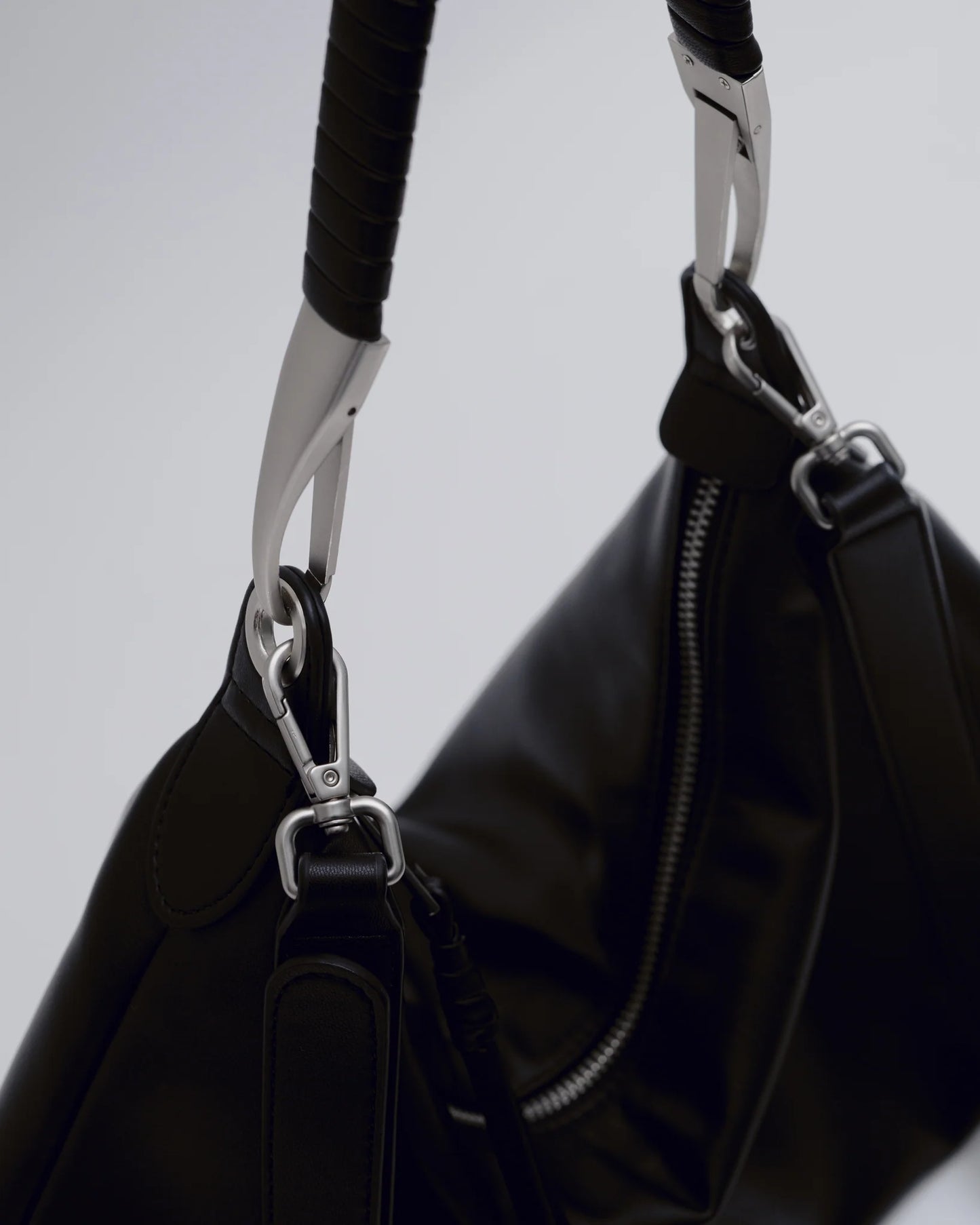 Wrapt01 ( Black )
