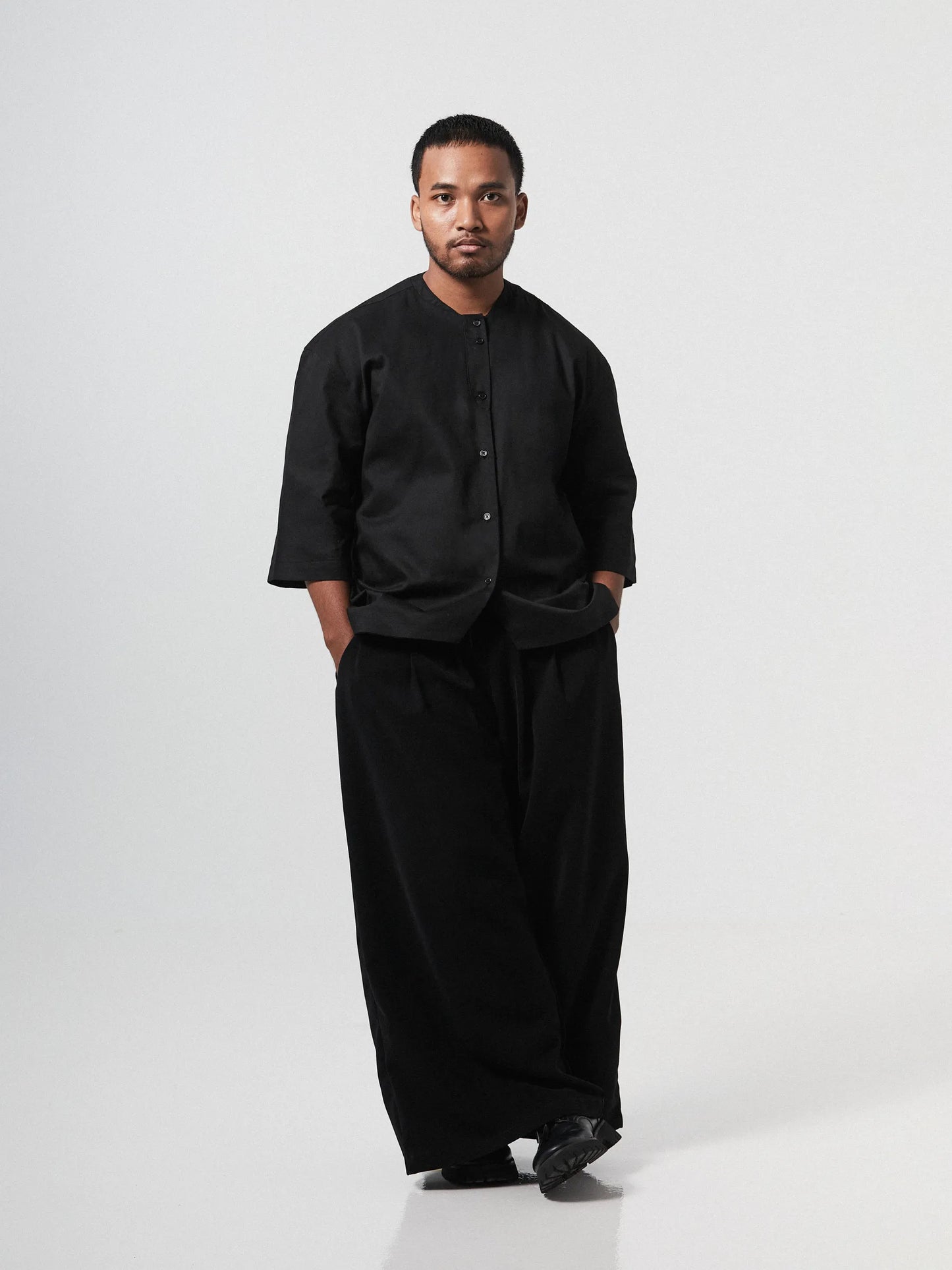 SLEEK ZEN TAILORED SHIRT - BLACK