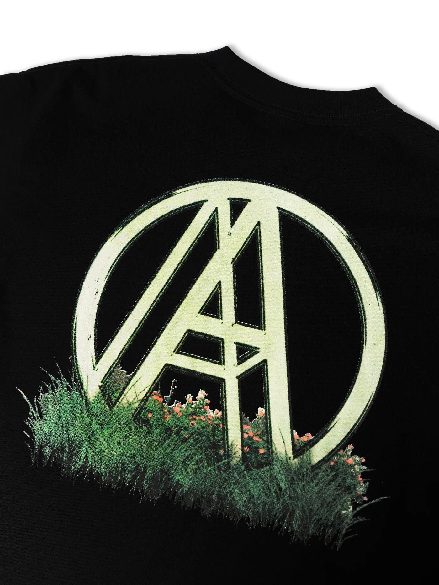 GRASS LOGO TEE BLACK