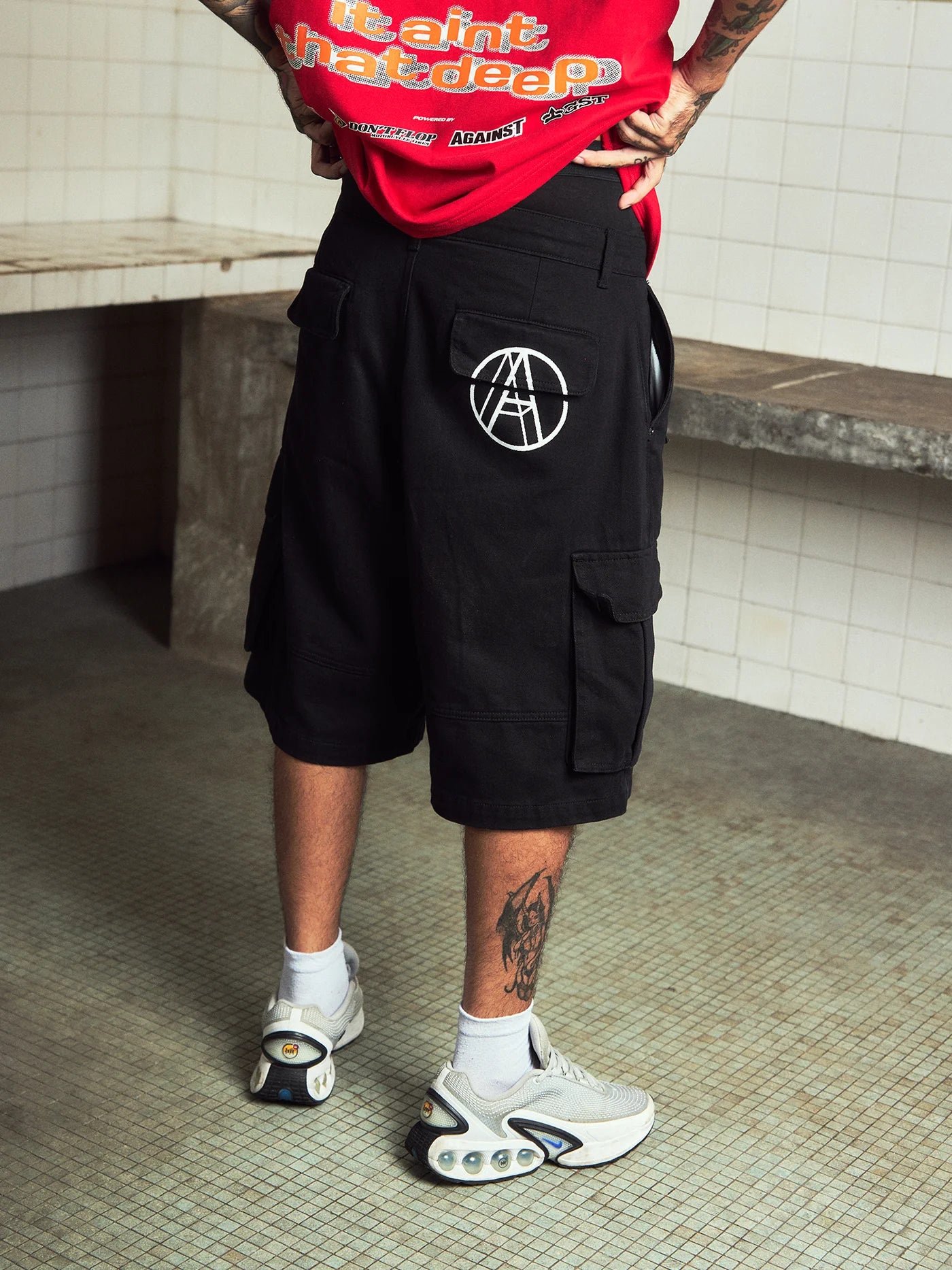 OVER KNEE CARGO SHORTS
