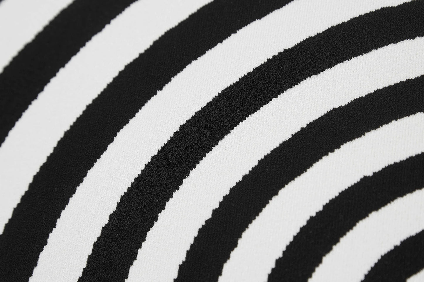 Hypnotia Hankie (Jet Black & Pure White)