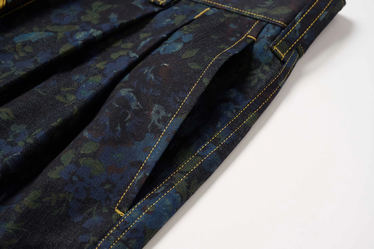 Fafa Raincoat (Blue Floral)