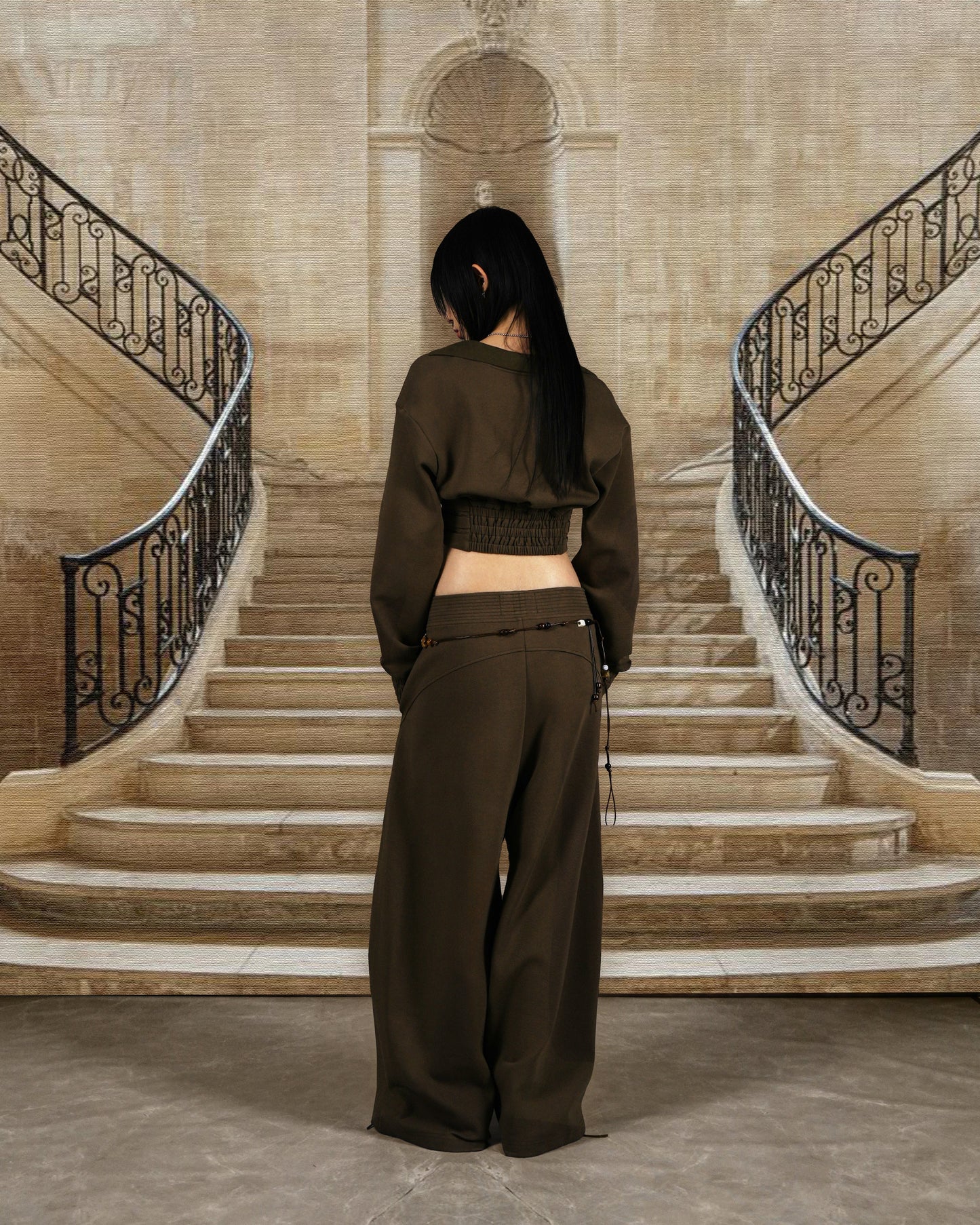 N E O VOL.2_CH.2 BOXER CROP TOP - BROWN