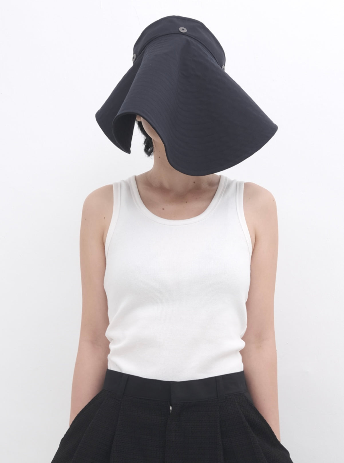 BEV C Logo tank top