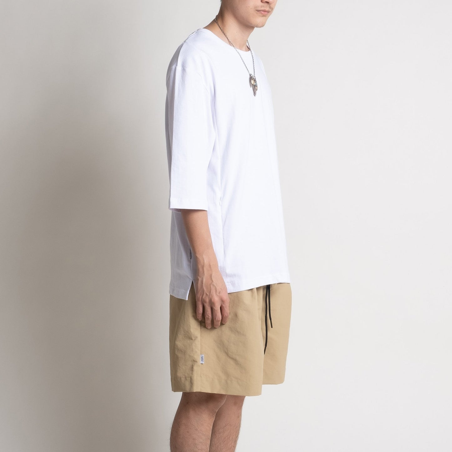 Zipped Pockets Tee - White