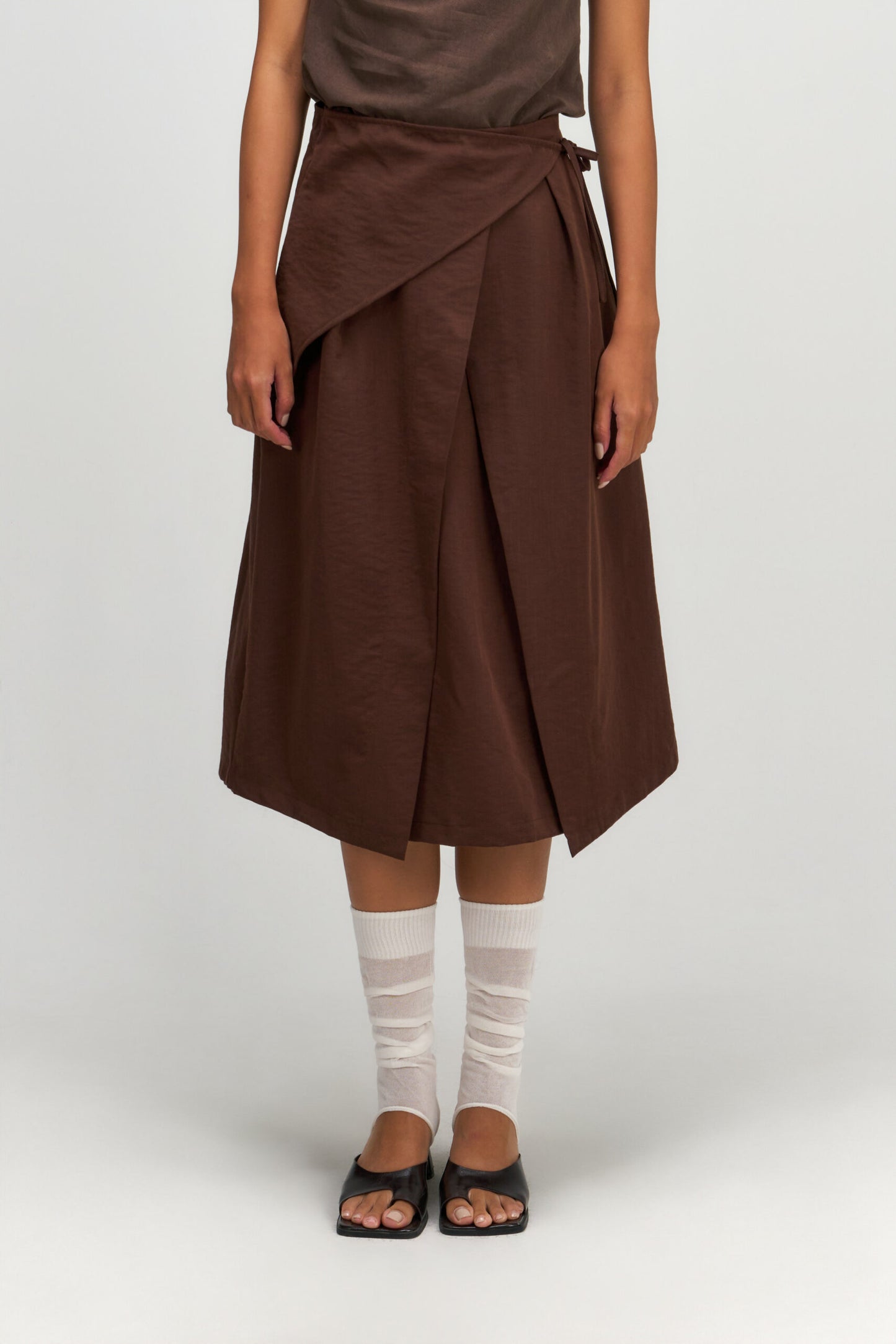 Waist Bandeu Layering Skirt – Midi (Brown)