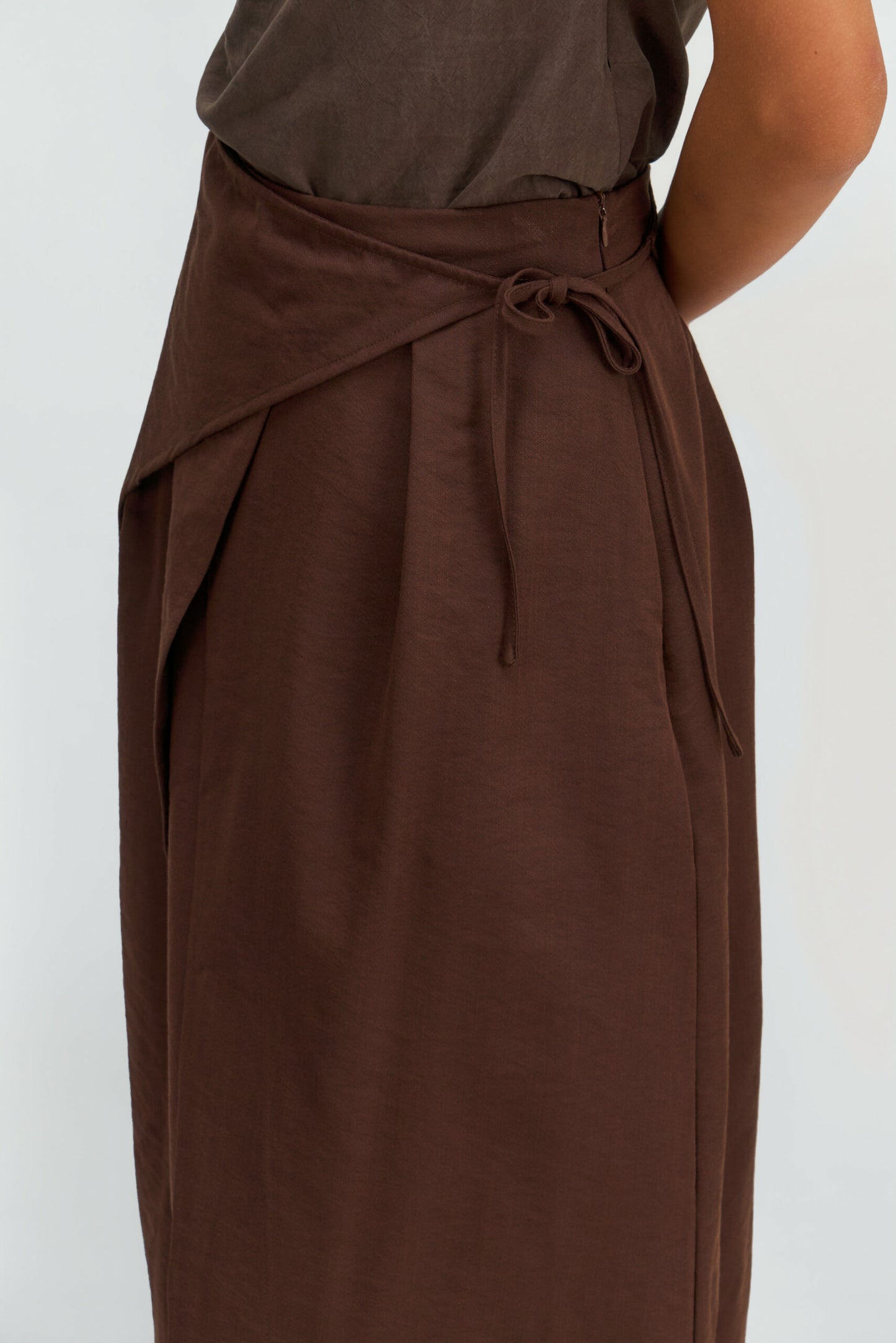 Waist Bandeu Layering Skirt – Midi (Brown)