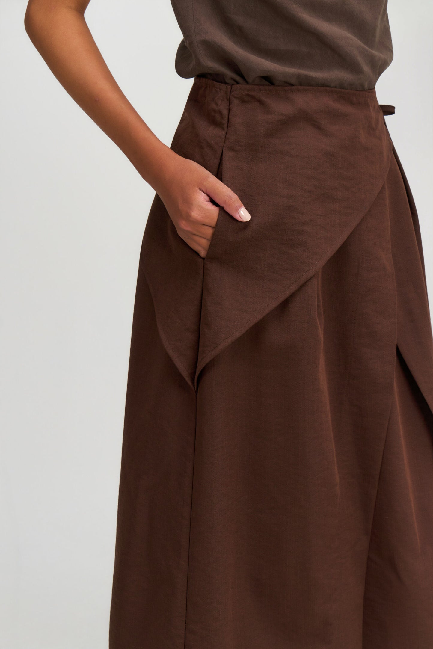 Waist Bandeu Layering Skirt – Midi (Brown)