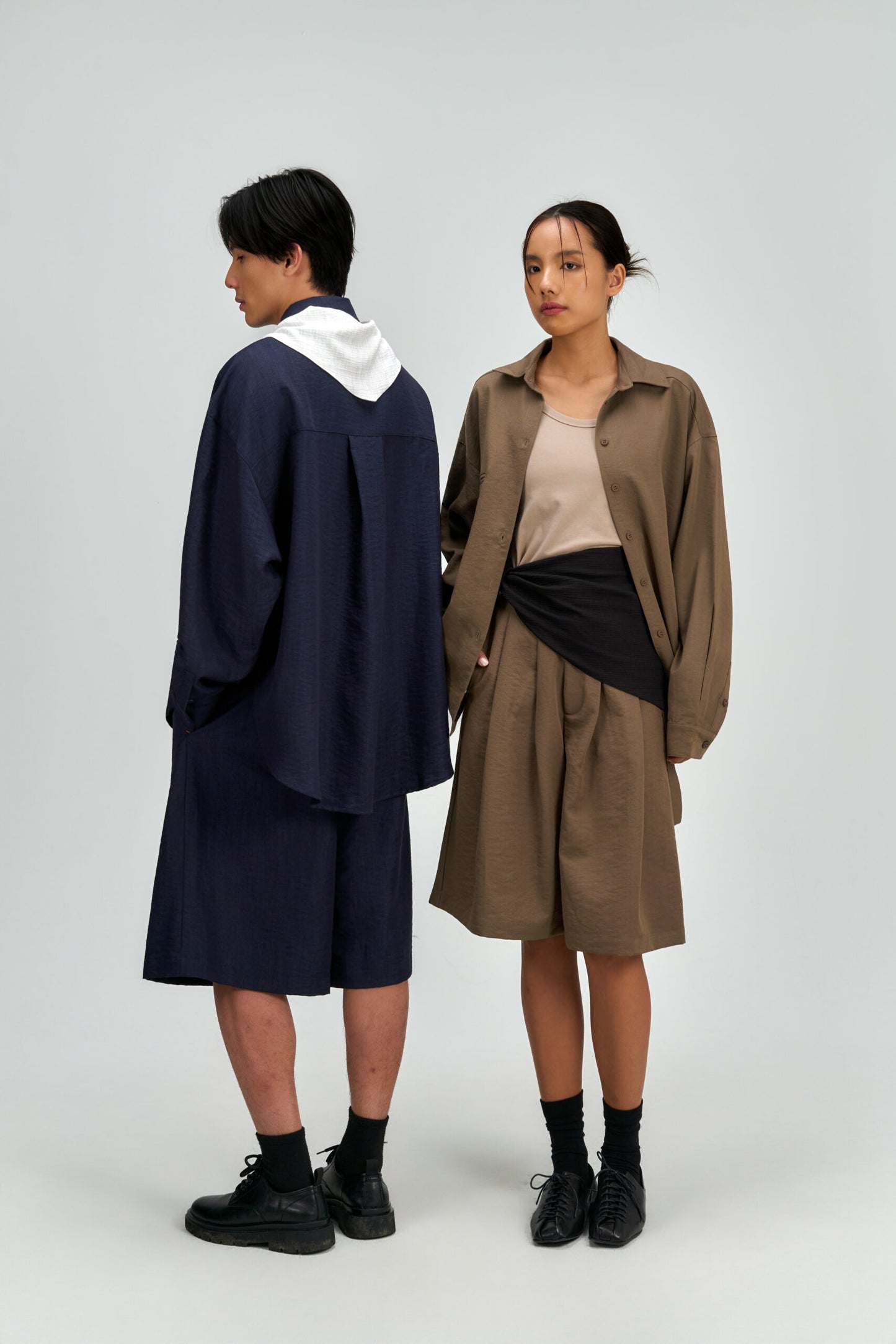 Gender Neutral Oversized Arm Long Sleeve Blouse (Tea)