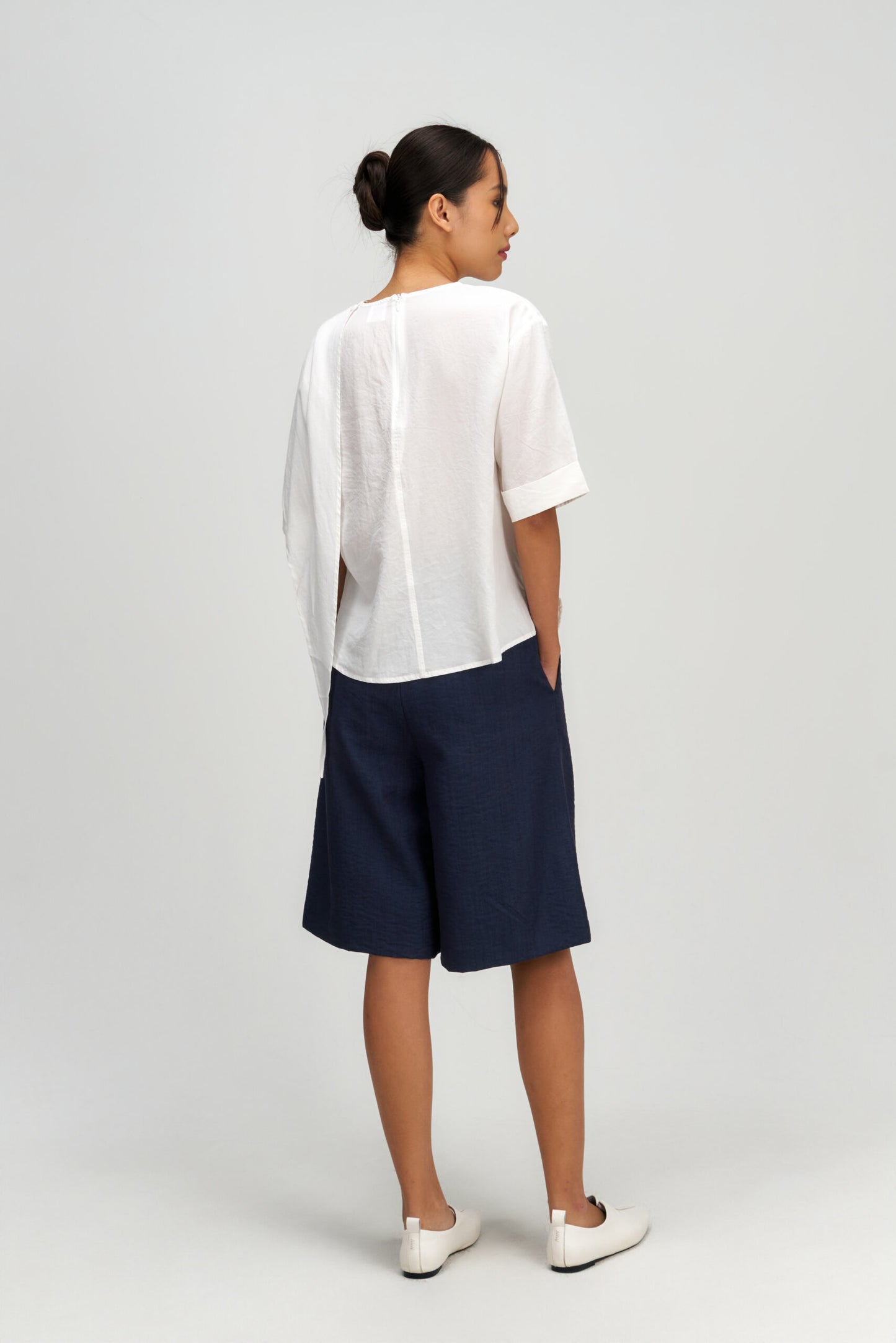 Neck-Scarf Half Sleeve Blouse (White)